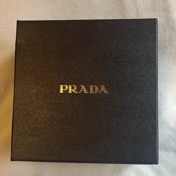 Blue puffy Prada headband - Picture 5 of 5